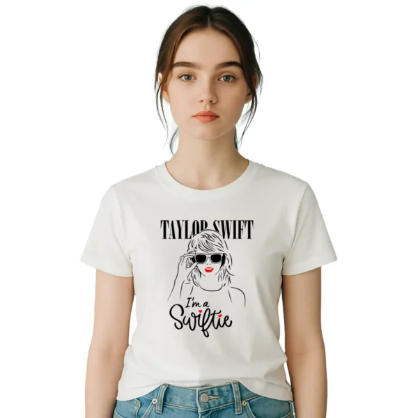 Playera Taylor Im a Swiftie Mujer